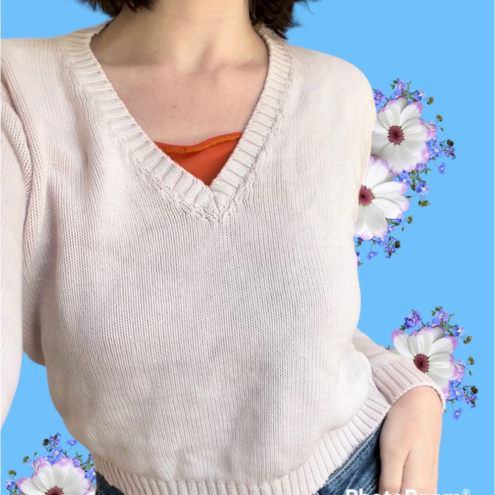 Pastel pink brandy melville sweater